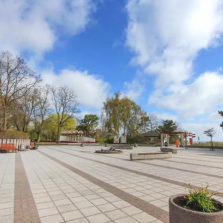 Amazing In Ostseebad With Wifi بيت للعطل