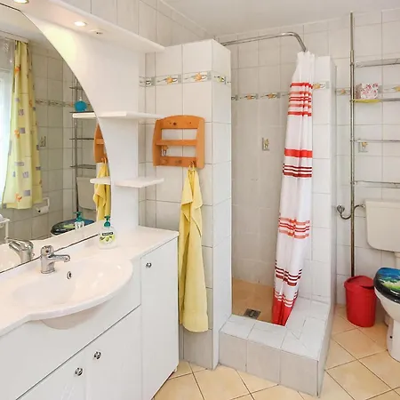 Amazing In Ostseebad With Wifi بيت للعطل Karlshagen